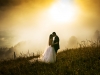 sesja-ślubna-w-górach-mgła-po-burzy-słońce-natura-Bapacifoto-fotografia-ślubna-tarnów